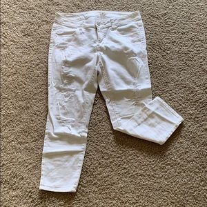 White skinny jeans, rips, 3/4 length